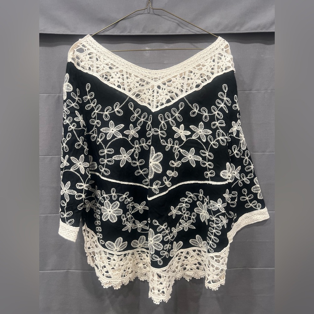 Black and White Floral Crochet and Embroidered Detail Shirt